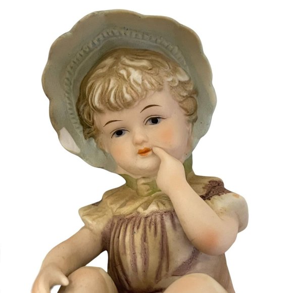 Vintage Pair Bisque Piano Babies Boy Girl Wearing Hats Figurines 4 1/2" x 2" - Picture 7 of 16